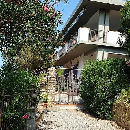 Apartment Lina